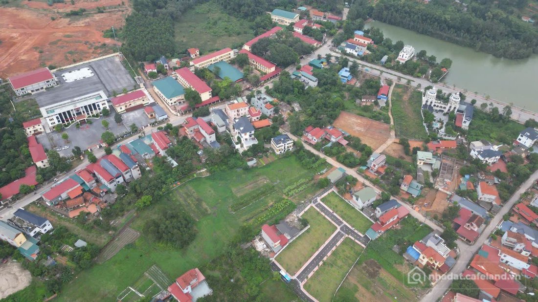 Bán đất thổ cư: BÁN ĐẤT TRUNG TÂM PHƯỜNG XUÂN HÒA, EM CÓ MỘT LÔ GÓC DUY NHẤT, DI