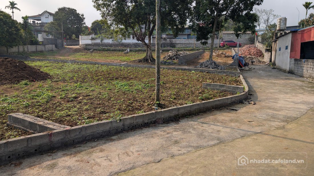Bán đất thổ cư: Bán đất gần khu công nghiệp Nhuận Trạch Lương Sơn Hòa Bình