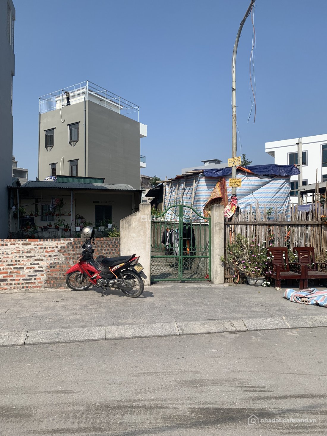 Bán đất thổ cư: BÁN 2 Ô ĐẤT GIÁP ĐƯỜNG DỰ ÁN LIDECO - BÃI MUỐI,CAO THẮNG,HẠ LONG