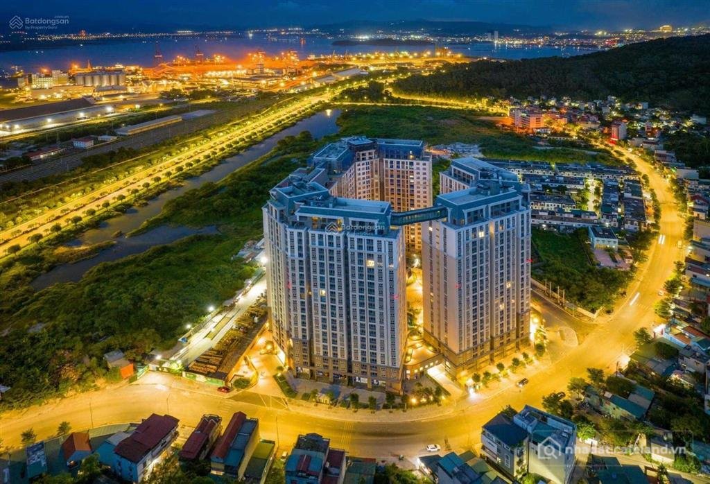 Bán căn hộ chung cư: Cần bán căn 2pn 2vs dự án dragon castle hạ long dt 52m2 ful