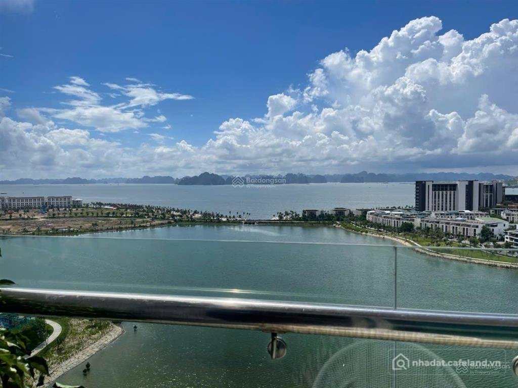 Bán căn hộ chung cư: Chính chủ cần bán căn hộ 2 ngủ, 2 vệ sinh diện tích 76m2, v