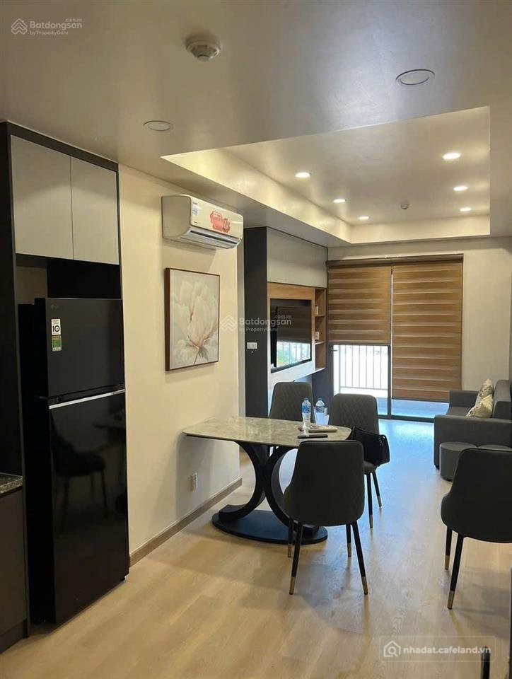 Bán căn hộ chung cư: Cần tiền gấp bán căn cc 2 ngủ 2vs full nội thất cạnh trung 