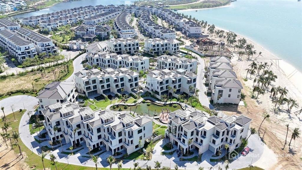 Bán nhà riêng: Căn villa biển cuối cùng tại grand bay villa hạ long. giá tốt cho