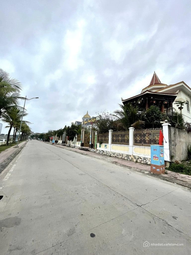 Bán đất thổ cư: BÁN ĐẤT MẶT HỒ HÙNG THẮNG - HẠ LONG Vị thế lưng tựa núi - mặt hư