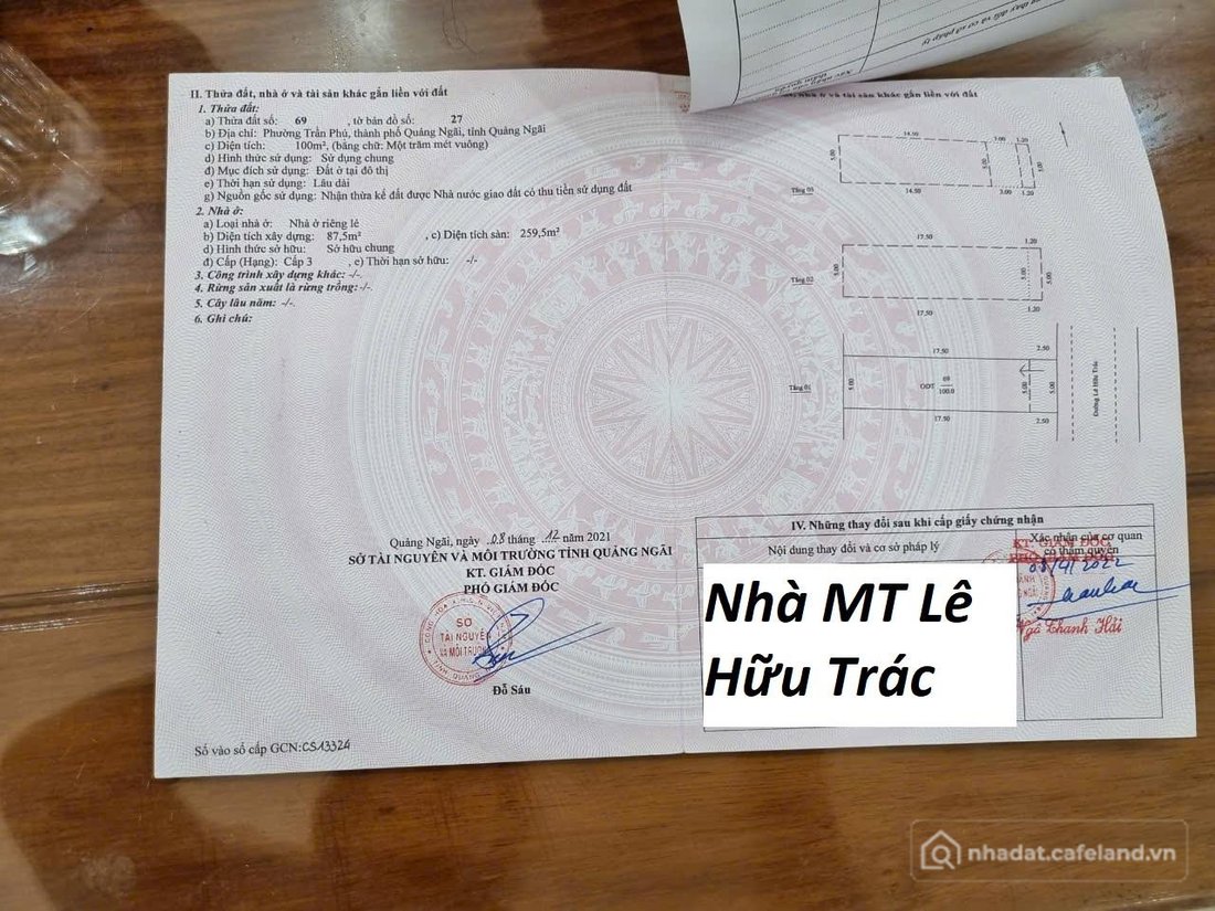 Bán nhà riêng: Bán nhà mặt phố Lê Hữu Trác, Trần Phú, Quảng Ngãi. DT 100m2, 3 tầ