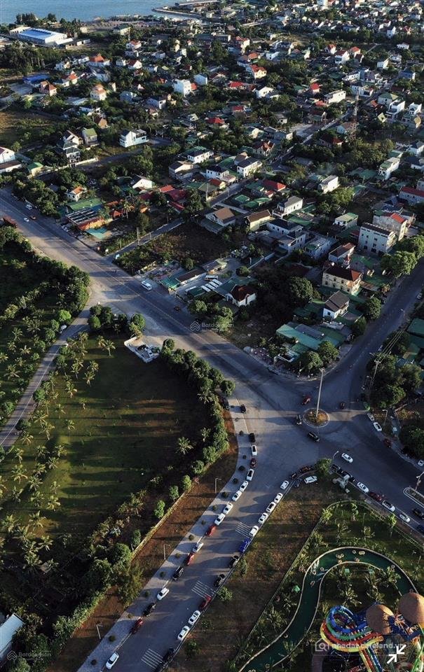 Bán đất thổ cư: Cần bán đất bám đường bình minh đối diện vinwonders cửa hội