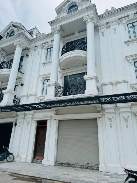 Bán căn hộ chung cư: Bán biệt thự Trường Thịnh Phát 2