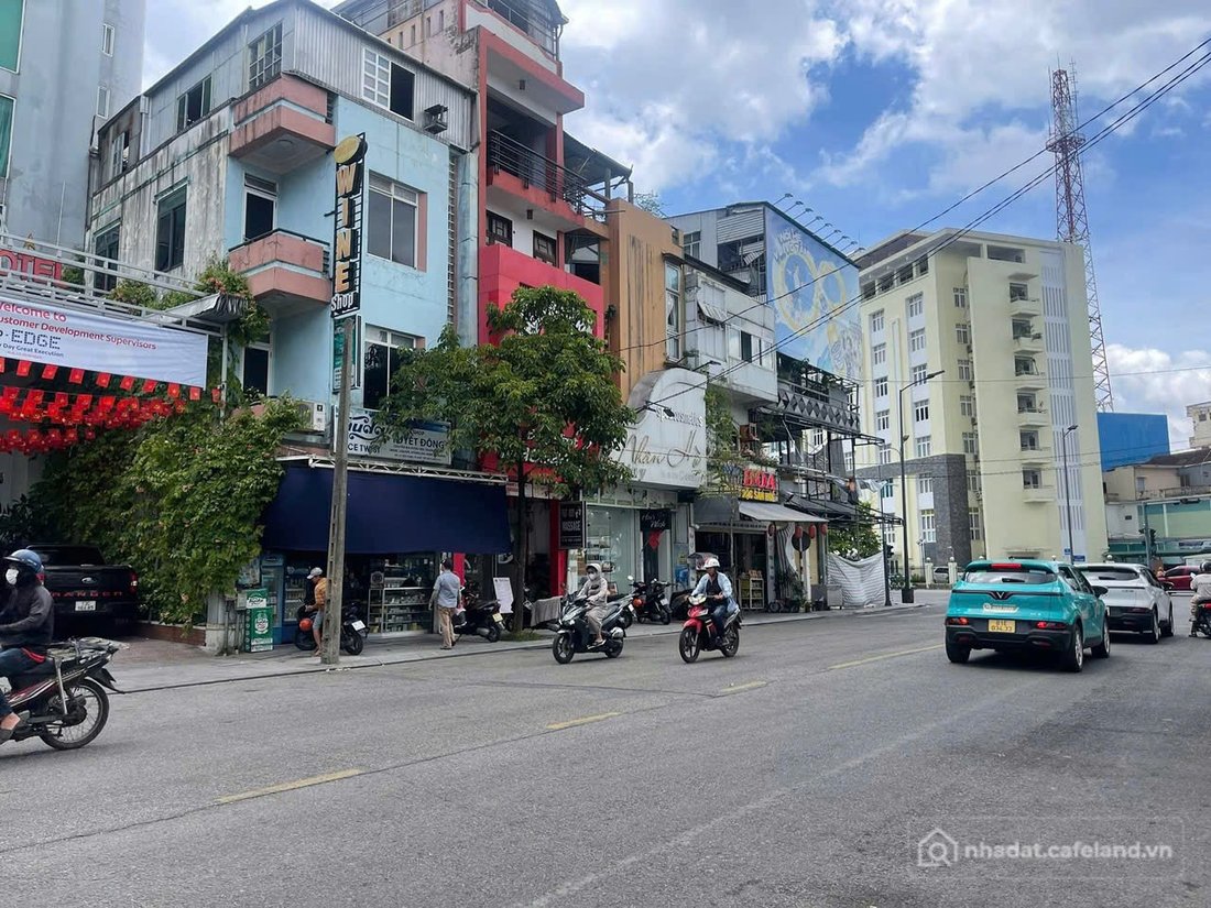 Bán nhà riêng: Bán nhà 2 tầng Đội Cung gần khách sạn Hương Giang Huế