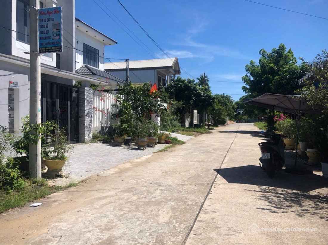 Bán đất thổ cư: Bán 200m2 đất thuộc KQH Nguyễn Khoan Văn, Phú Bài , TP Huế.