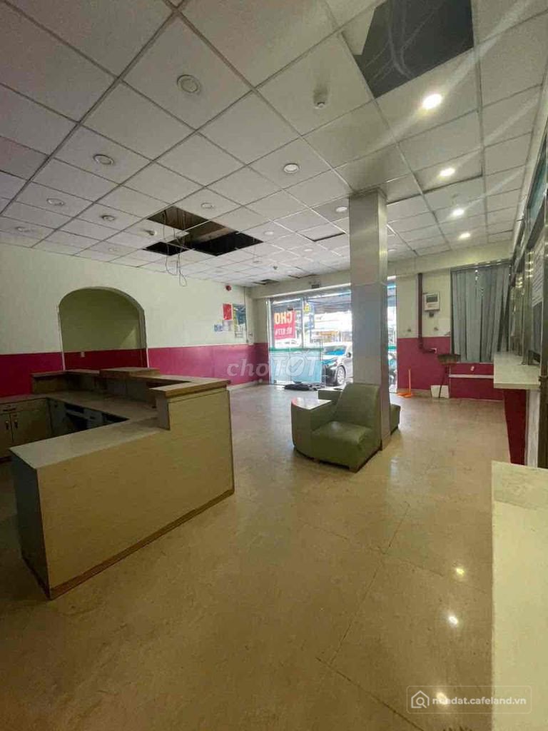 Cho thuê nhà riêng: Mặt Tiền Ql13 ngay Phố Ngân Hàng , Becamex Tower. 15x16m 4 t