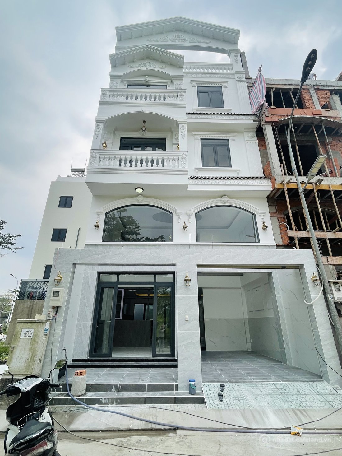 Bán nhà riêng: Bán Nhà Xây Mới KDC Gia Long Riverside Phước Kiển Nhà Bè 5 Tầng F