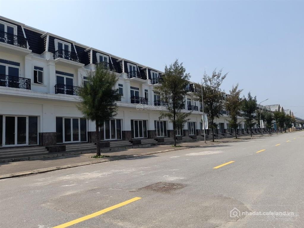 Bán nhà riêng: Tôi cần bán gấp shophouse 100m2, thuộc dãy sh. l8, 5x20m, dtxd 33