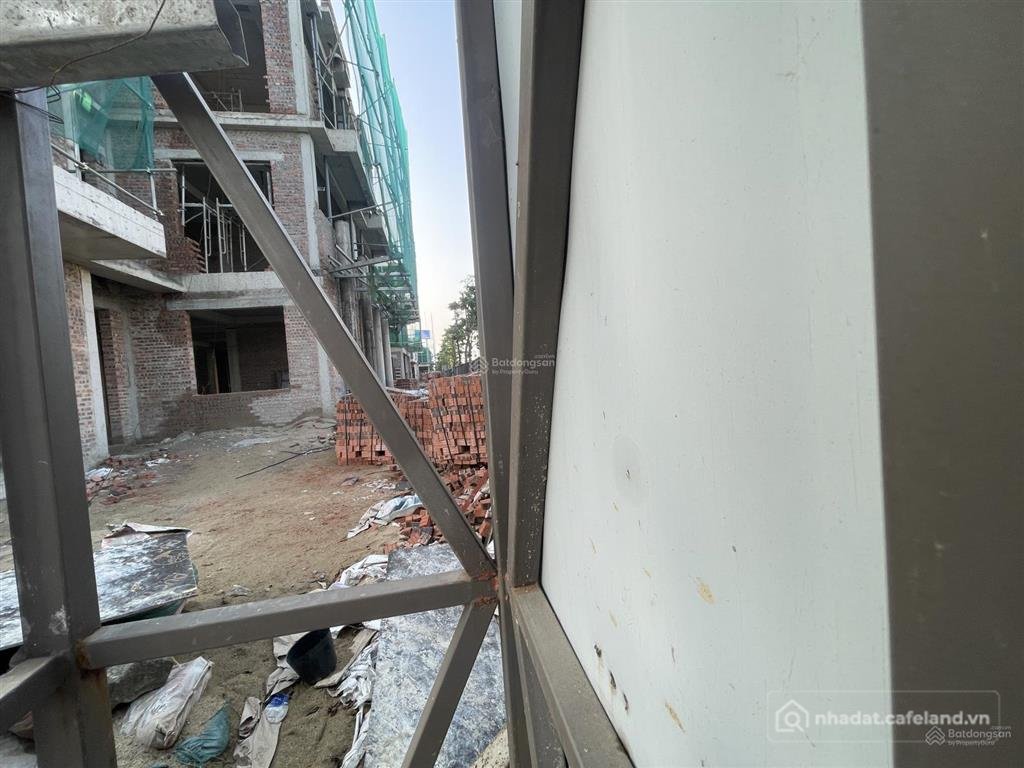 Bán đất thổ cư: Bán đất nền trung tâm ttcx lối 3 ql1a, trung tâm của ttcx