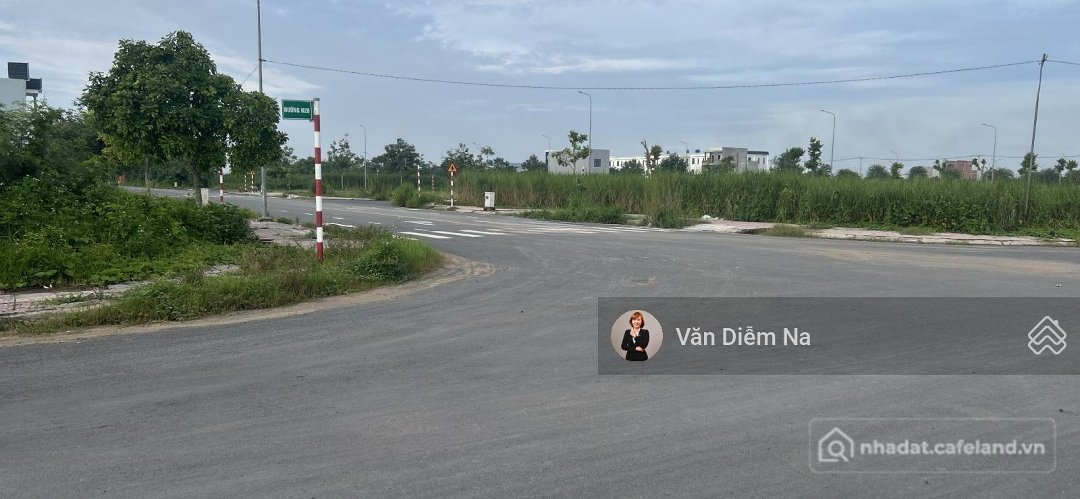 Bán đất thổ cư: đất Nền đẹp Nhất The Sol City, 2,79 Tỷ, 100m2 Tại D11, ( đường 2