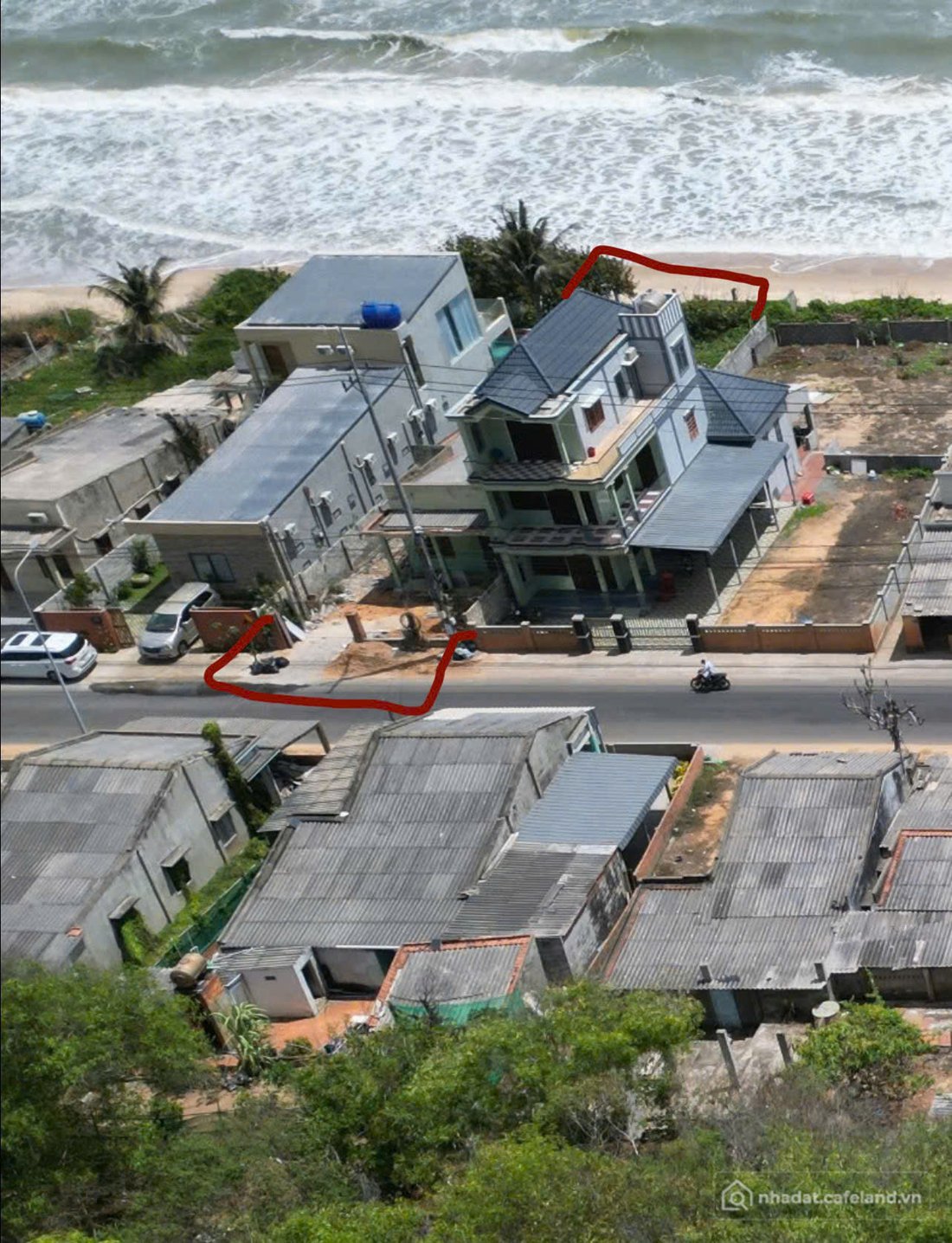 Bán đất thổ cư: Em bán mấy lô đất giáp biển trực tiếp ở Phan Thiết khu Novaworld