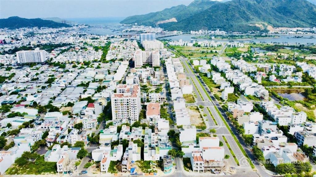 Bán nhà riêng: Bán nhanh nhà phố 5 tầng kđt vcn phước long 2 nha trang. sổ hoàn 