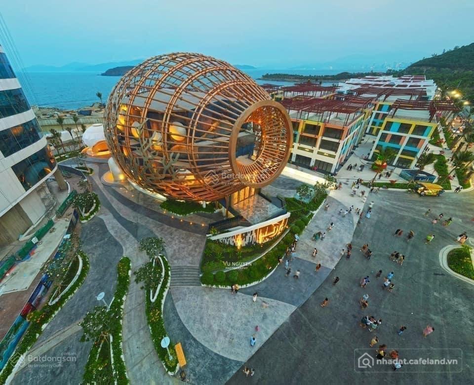 Bán nhà riêng: Shophouse 3 tầng trong tổ hợp nghỉ dưỡng giải trí 5 sao vega city