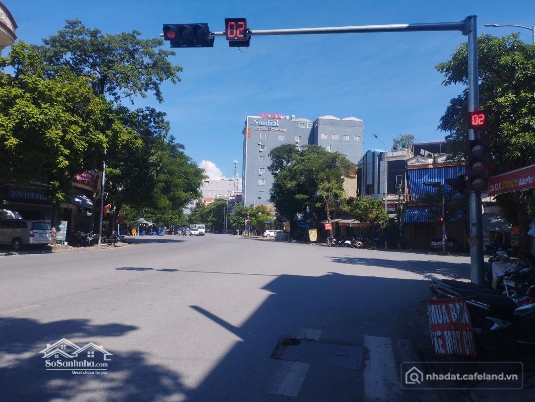 Bán nhà riêng: Bán Nhà Mặt Phố 62m2 Ngay Chân Cầu Hoàng Gia, Tiềm Năng Mọi Mặt T