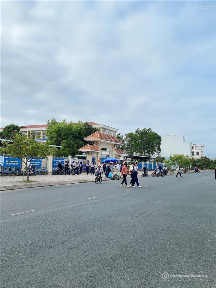 Bán đất thổ cư: Bán nền thổ cư đẹp ngay đường số 8 khu đô thị văn hoá tây đô , l