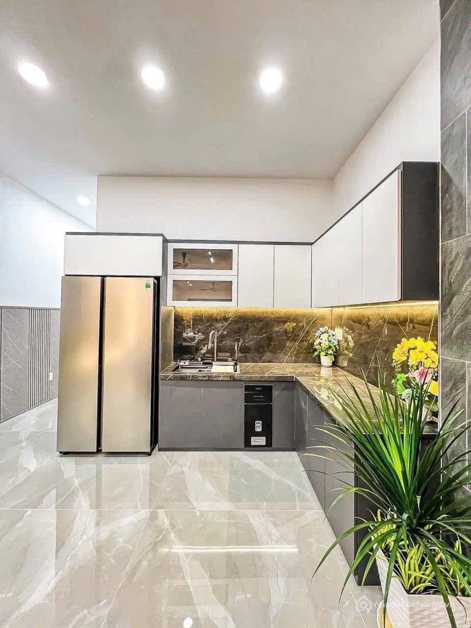 Bán nhà riêng:  XỊN - NHÀ TẠI ĐƯỜNG SỐ 8 HỒNG PHÁT - CẦN THƠ  Diện tích: 4.5 