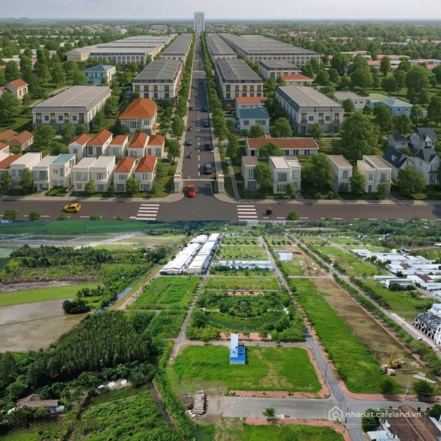 Bán đất thổ cư: Cần bán đất nền KDC vạn phát velora nền đối diện công viên rất đ