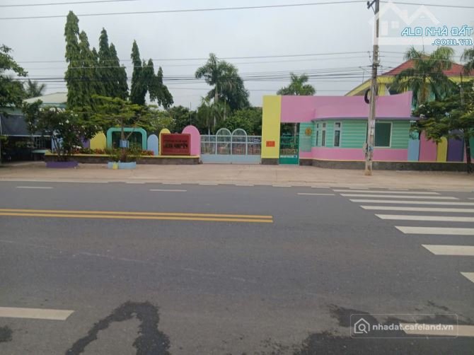 Bán đất thổ cư: Đất mặt tiền nhựa Thạnh Lộc Thạnh Bình gần chợ Thạnh Bình 20x58m