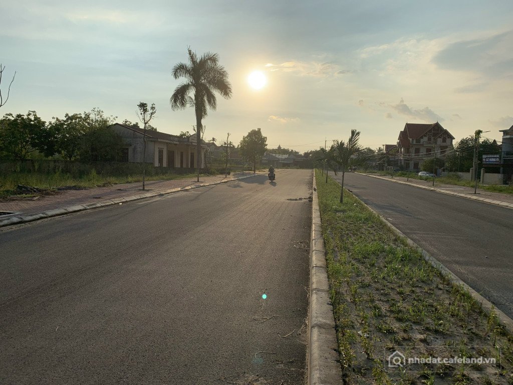 Bán đất thổ cư: . X .2/11/2025bán lô đất 99m2 khu B Bắc sông Cấm, Dương Quan Thủ