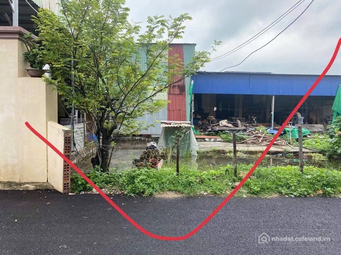 Bán đất thổ cư: Bán 93 m sau làm đường nhựa tại Hợp Thành , khu dân cư đông đúc 