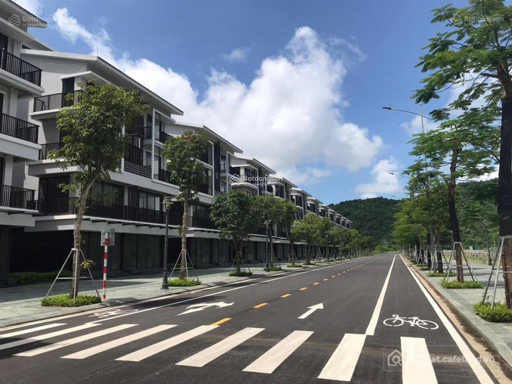 Bán nhà riêng: Bán biệt thự mik groups tt cát bà cạnh dự án sun groups bđs lãi v