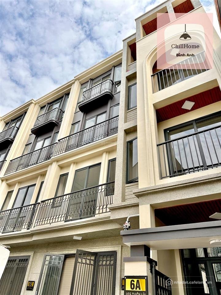 Bán nhà riêng: Bán nhà đẹp thiết kế phố thiên lôi hoàng huy commerce, sân cổng r