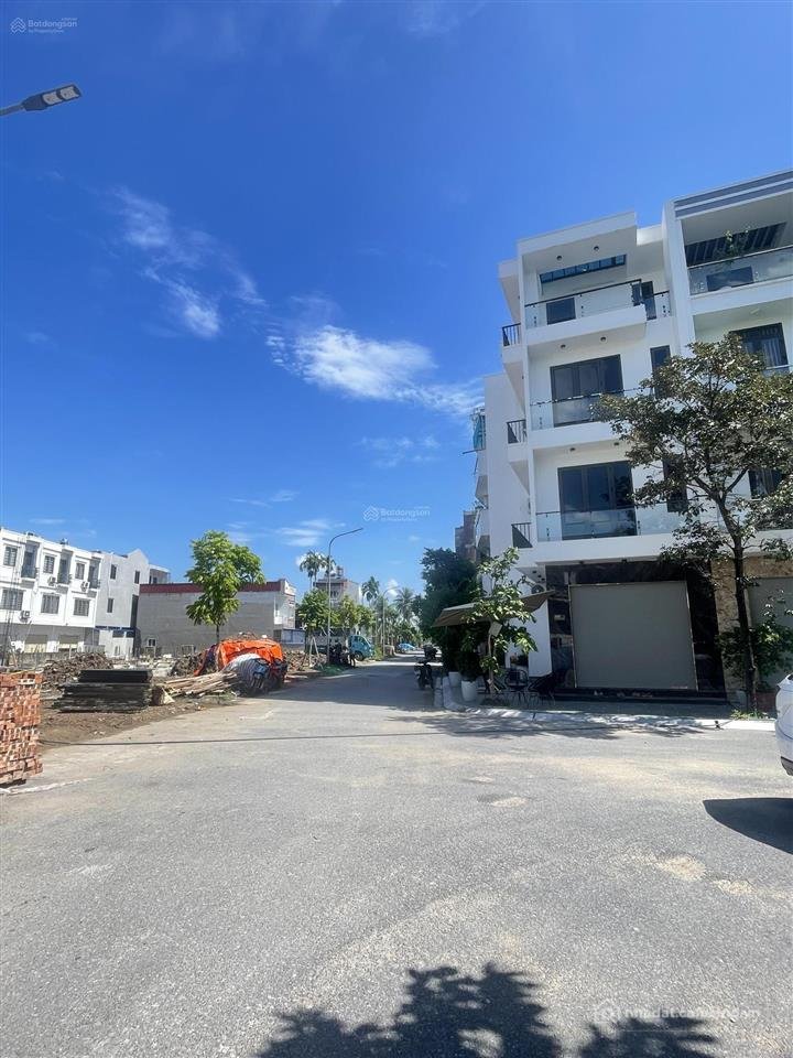 Bán nhà riêng: Chính chủ cần bán căn góc đẹp nhất khu đô thị him lam hùng vương.