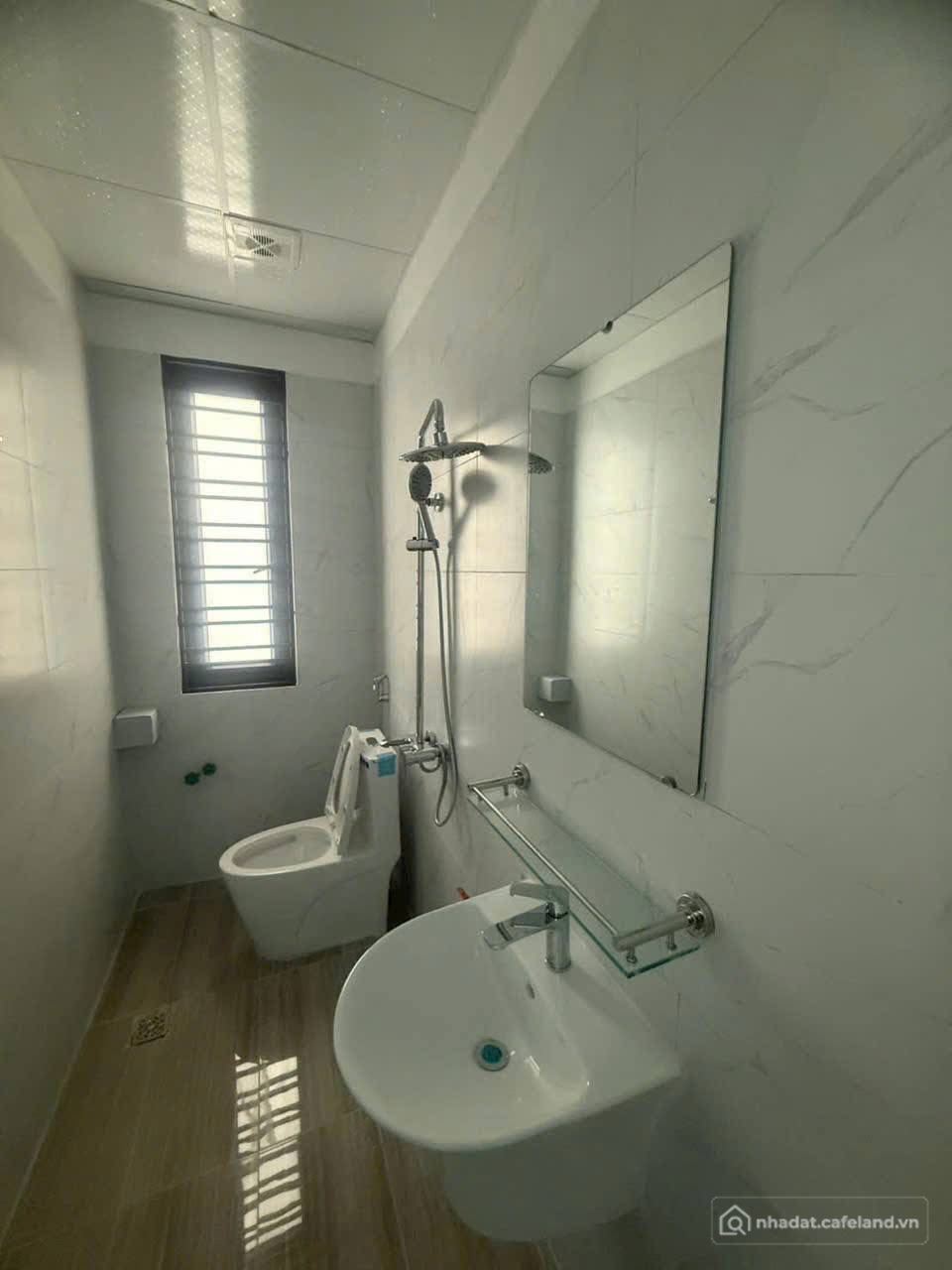 Bán nhà riêng: Nhà 3 tầng, 40m2, hướng đông tại An Ninh - Hải Dương