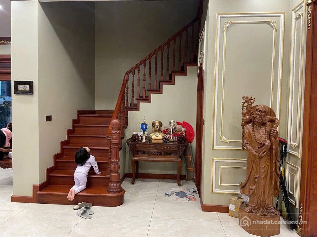 Bán nhà riêng: BÁN NHÀ 3,5 TẦNG PHÂN KHU MANHATTAN – KĐT Vinhomes Imperia, THƯỢN