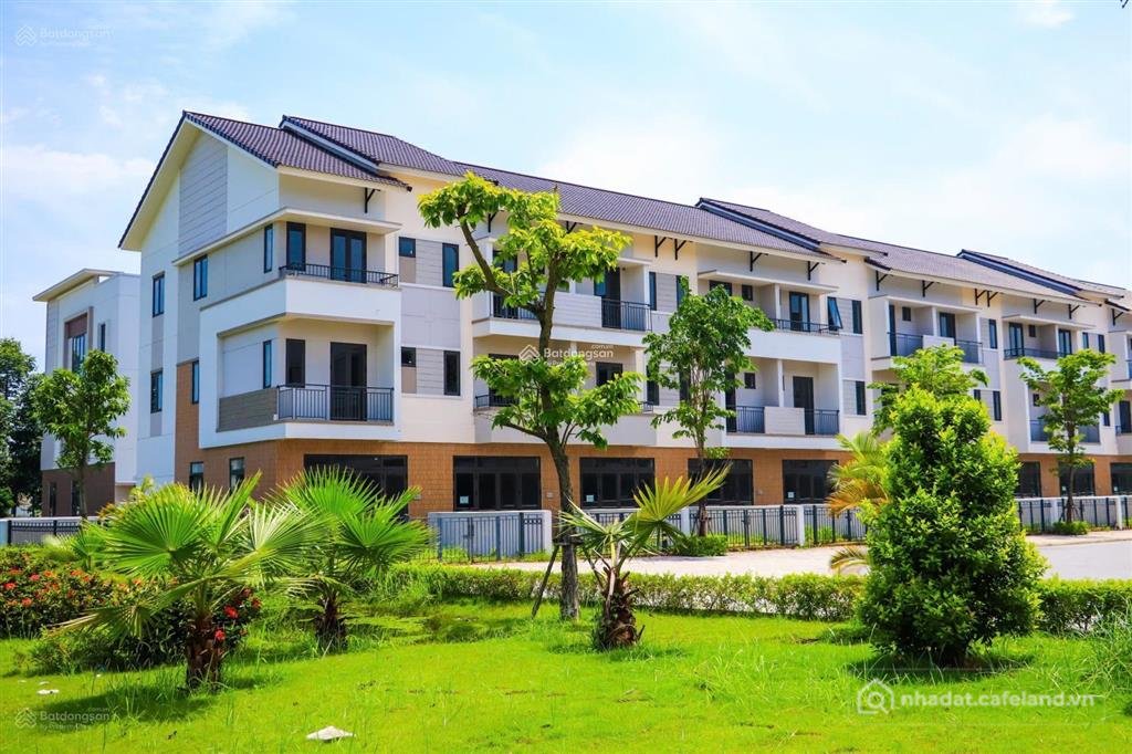 Bán nhà riêng: Bán shophouse vị trí đắc địa tại centa riverside, đón sóng hạ tần