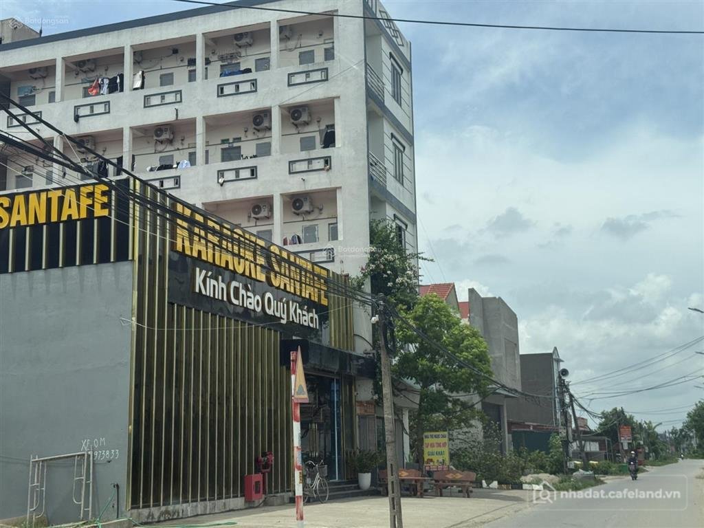 Bán đất thổ cư: Bán đất trục chính yên giả dt 200m2, sát vđ4 và cụm cn quế võ 1.