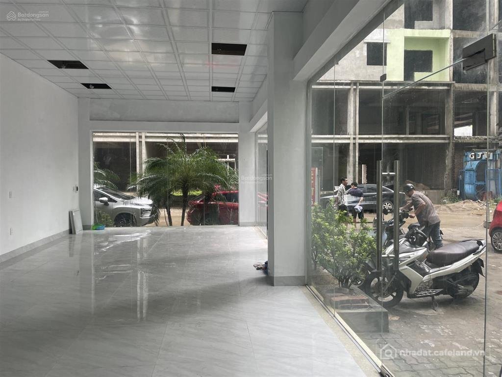 Bán nhà riêng: Bán shophouse đẹp, nhiều tiện ích, 2,9 tỷ, 63m2 tại đường ấp đồn,