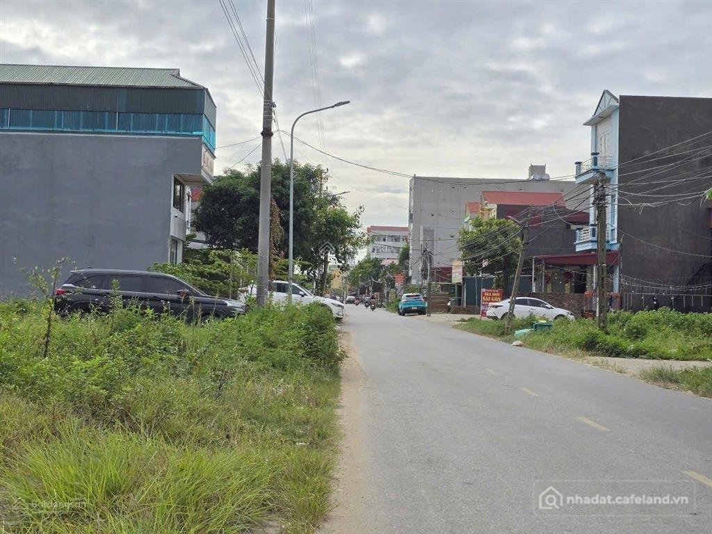 Bán đất thổ cư: Chính chủ gửi bán lô đất mặt đường tỉnh 287, trục chính yên giả,