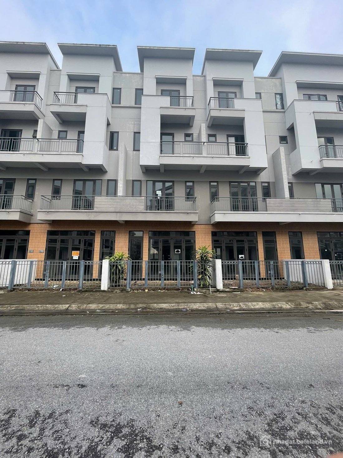 Bán nhà riêng: Liền kề T1, T2 Centa Diamond giá đầu tư, bao sang tên chuyển nhượ