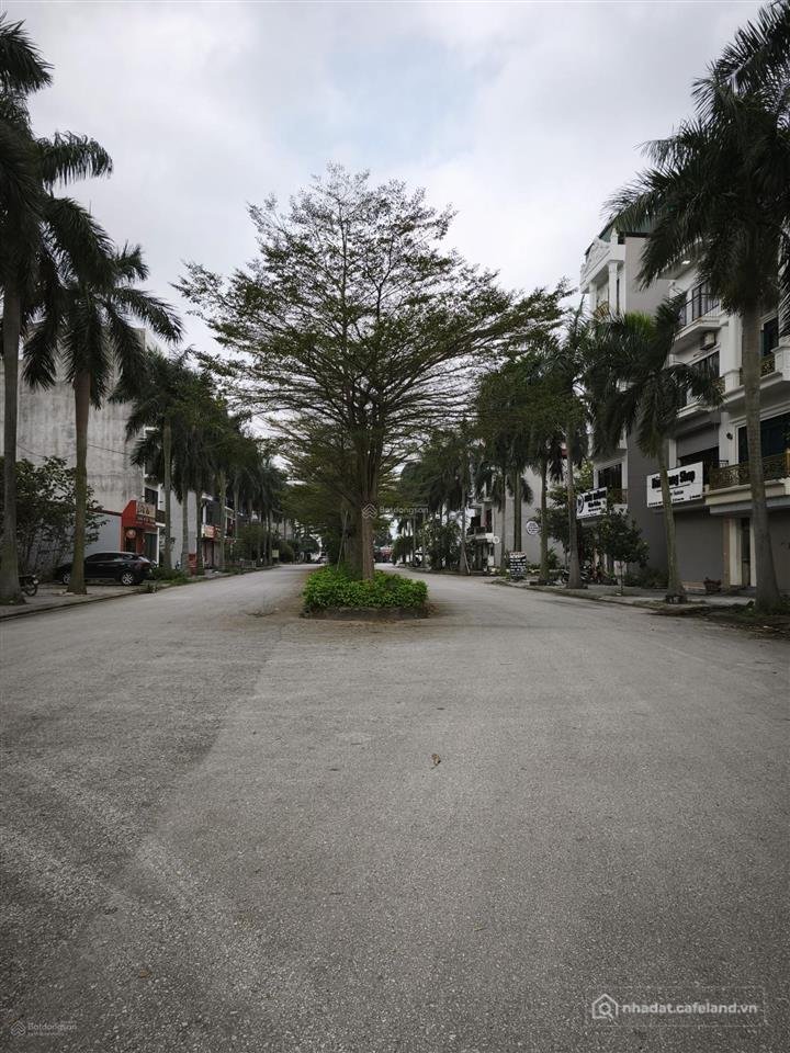 Bán đất thổ cư: 95m2 kđt khai sơn ô tô tránh vỉa hè kd hàng xóm hồng hạc phú mỹ 