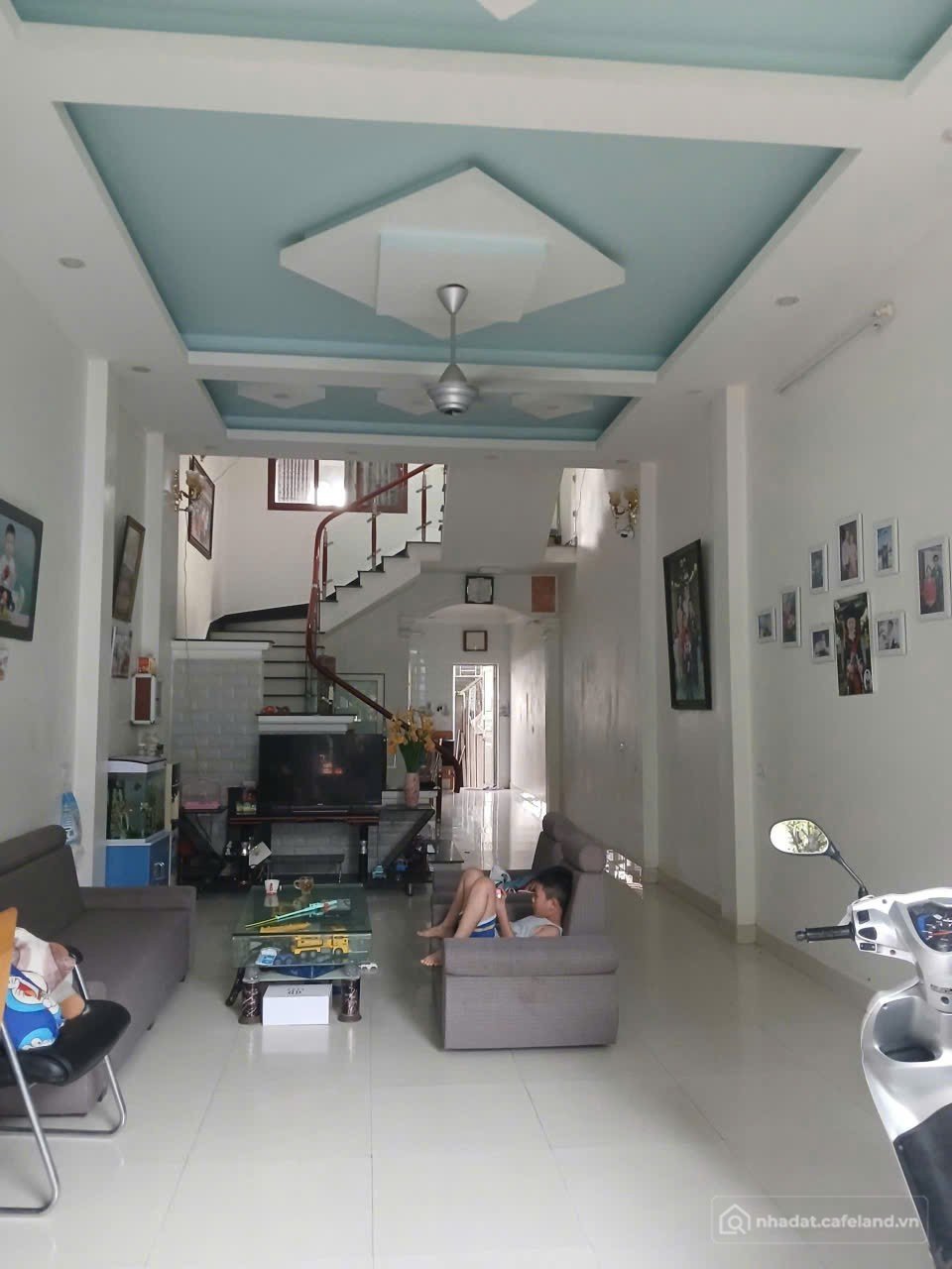 Bán nhà riêng: Bán nhà 3 tầng đường hồ ngọc lân phường kinh bắc 129m2 mặt 4.5m g