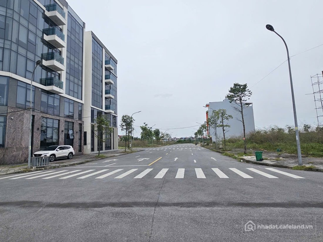 Bán đất thổ cư: Bán 81m đất dự án him lam thụ ninh vạn an dãy LK5. Áp góc 2 khe 