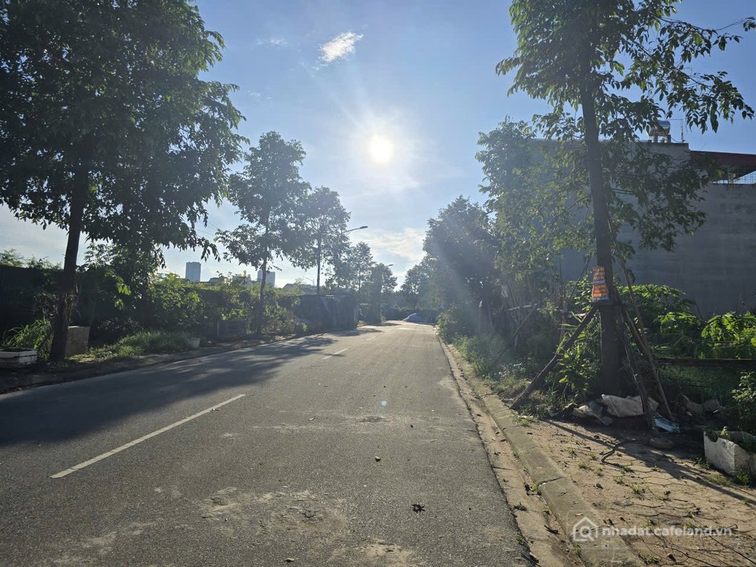 Bán đất thổ cư: Bán 120m đất dãy LK6 khu đô thị phúc ninh. Cạnh trung tâm văn ho