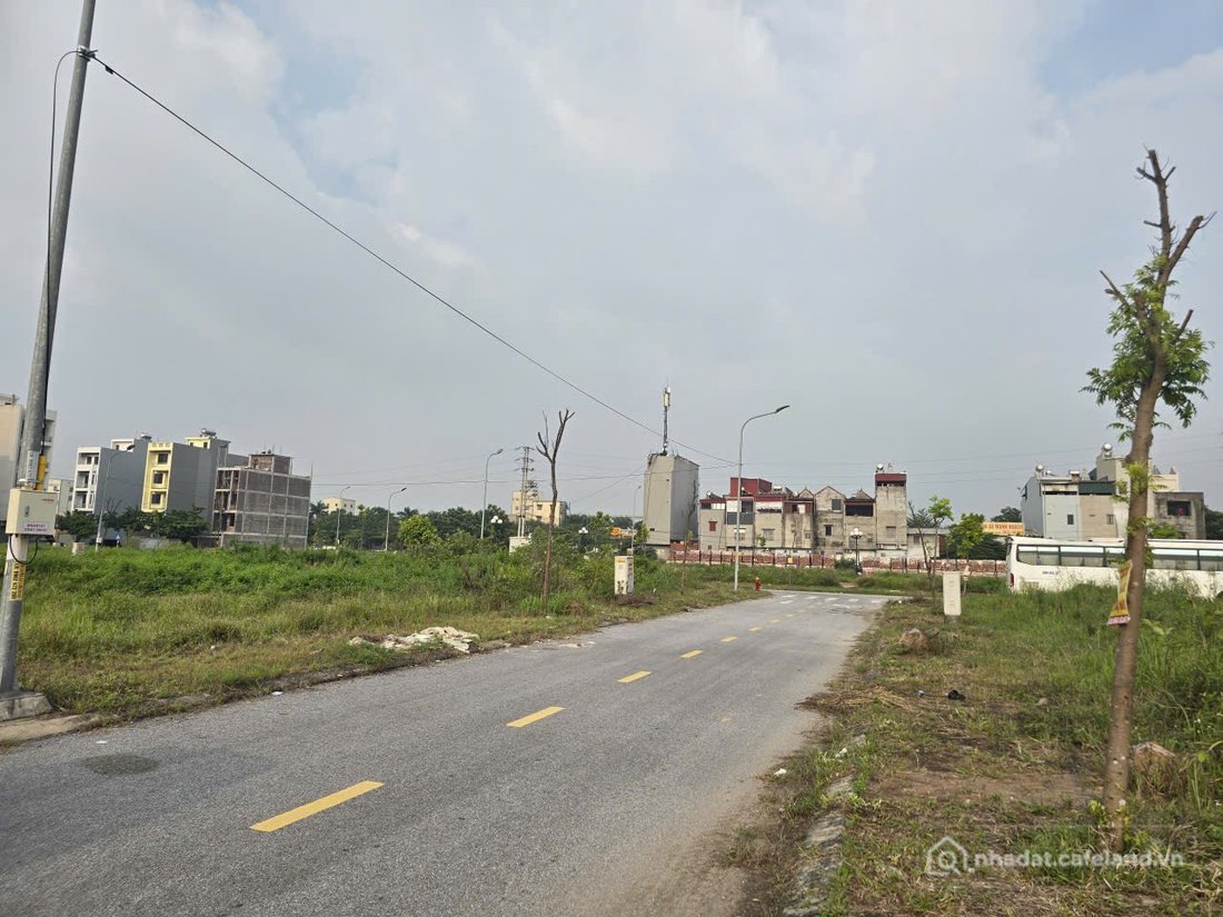 Bán đất thổ cư: Bán 90m đất giãn dân khắc niệm 2. Dãy L3. Cạnh cụm công nghiệp k