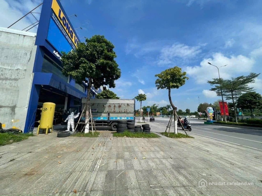 Bán đất thổ cư: Bán 130m đất cạnh siêu thị dabaco từ sơn và đền đô. Mặt đường lý