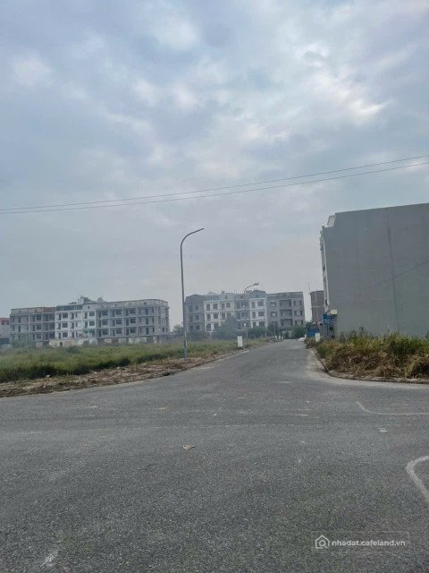 Bán đất thổ cư: Bán 208m đất dự án khu đô thị tùng bách tây hồ quế võ. 2 lô liền