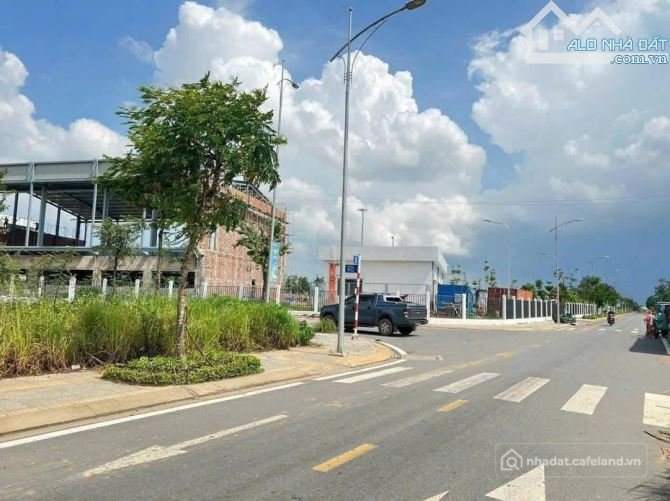 Bán đất thổ cư: Bán đất nền dự án KDC sân bay Long Thành, Mặt tiền đại lộ 60m, c