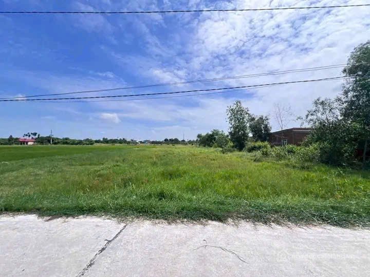 Bán đất thổ cư: Ngộp, bán lô đất 300m2/ 550 TRIỆU, gần KĐT Phúc Hưng Golden, Chơ