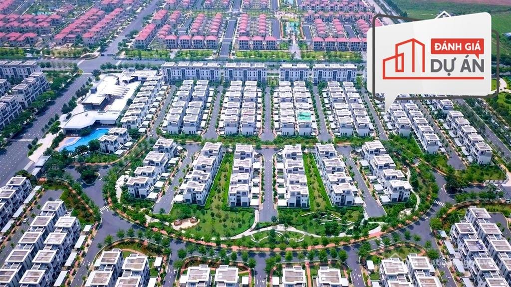 Bán nhà riêng: Chính chủ bán nhà phố swanpark, dt 107m2 tôn đức thắng, nhơn trạc