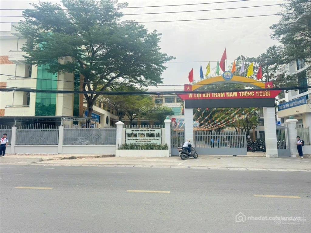 Bán nhà riêng: Bán nhà thổ cư góc gai mặt tiền ngay trường cấp 2 chợ trảng dài 3