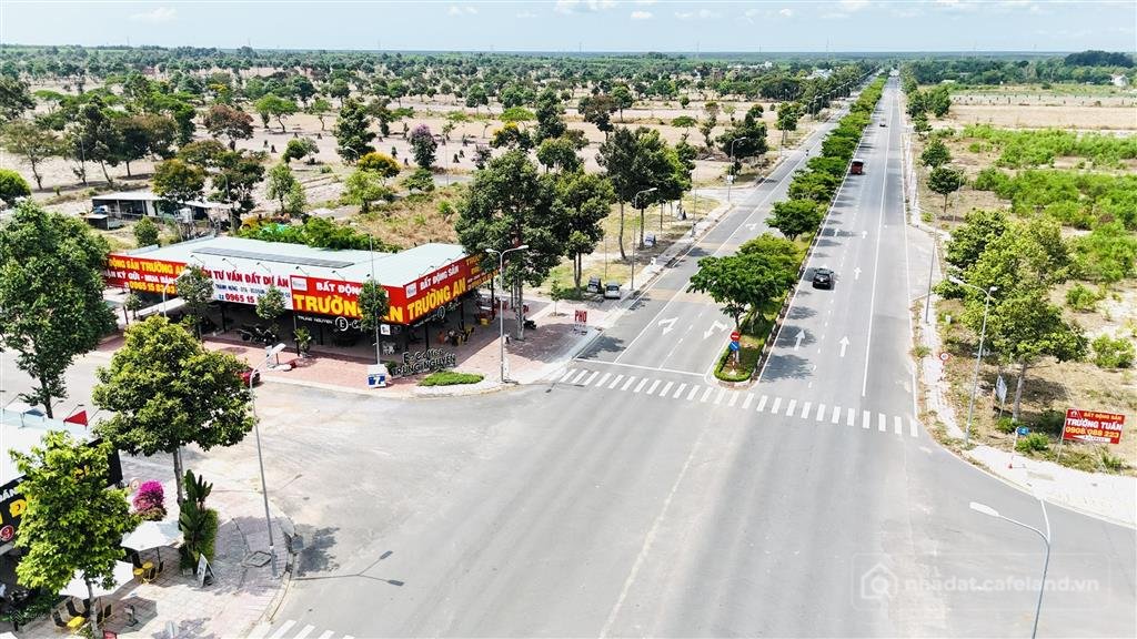 Bán nhà riêng: Nhà phố mặt tiền huỳnh thúc kháng lê hồng phong, phước an kdtm lo